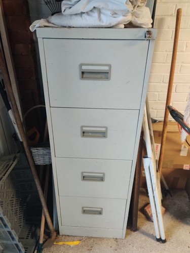 Metal file cabinet - with, lock